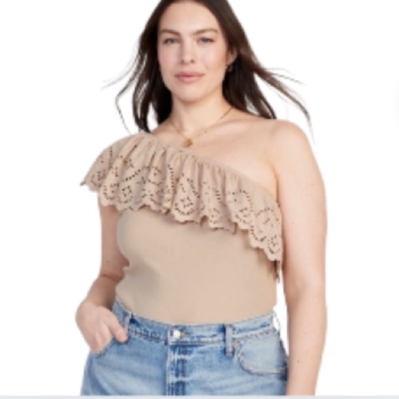 EUC Old Navy One Shoulder Blouse with Eyelet Trim Size Large - Picture 2 of 10